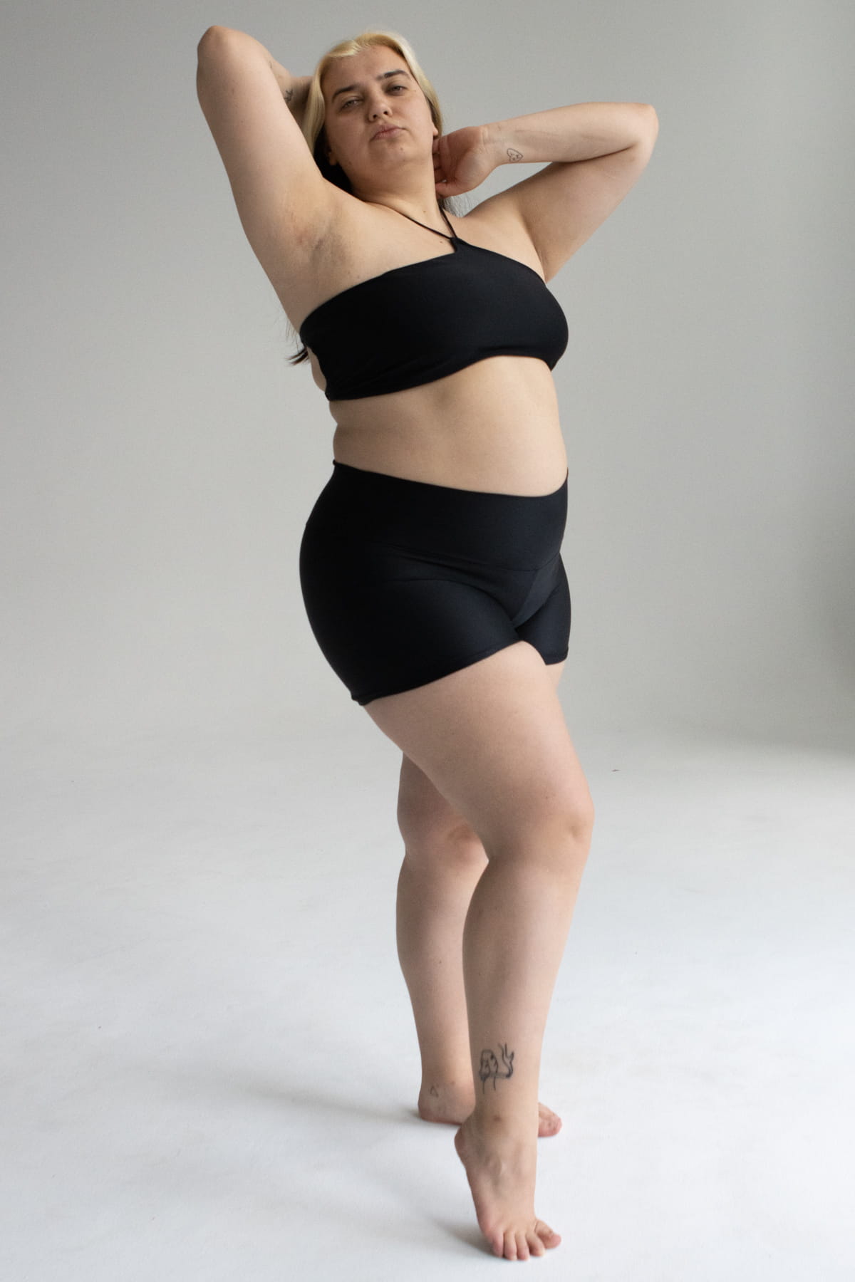 czarny strój kąpielowy plus size góra od bikini  i bikini dla grubych ud